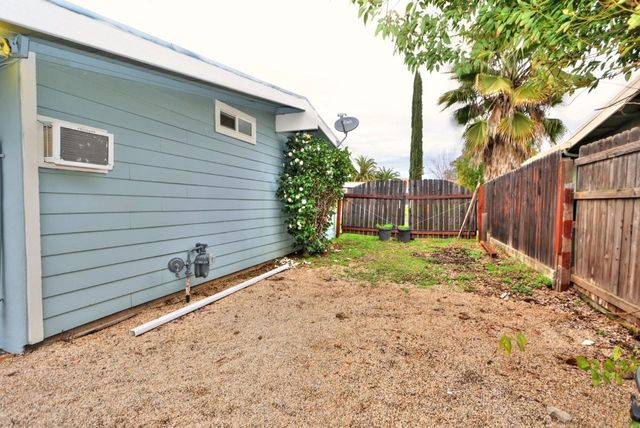 1014 Sunset Dr, Roseville, CA 95678