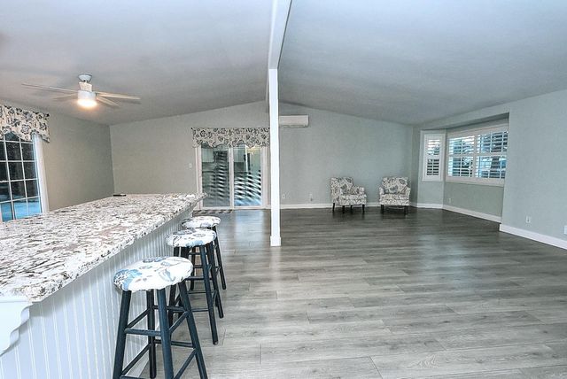 1014 Sunset Dr, Roseville, CA 95678