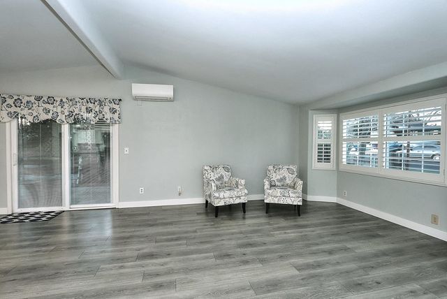 1014 Sunset Dr, Roseville, CA 95678