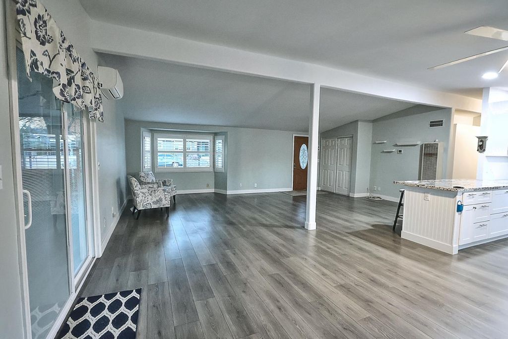 1014 Sunset Dr, Roseville, CA 95678