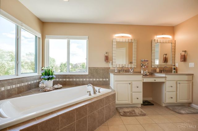 7574 Woodmere Court, Liberty Twp, OH 45044