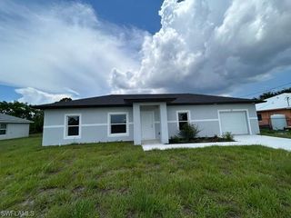1701 NE 44th TER, Cape Coral, FL 33909