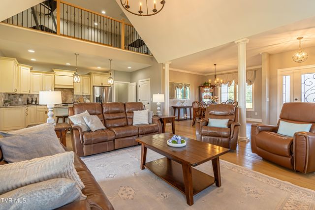 15590 Piper Spring Avenue, Abingdon, VA 24210