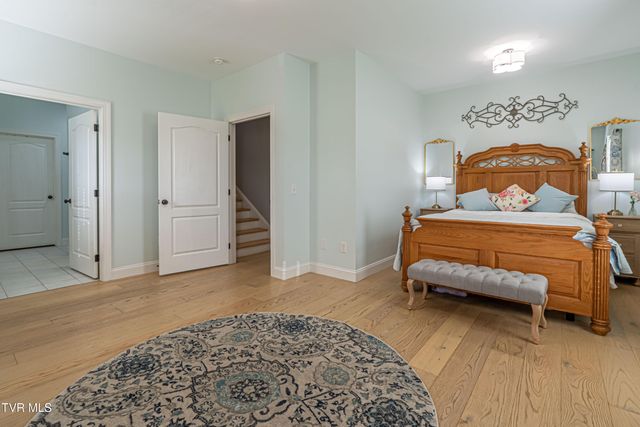 15590 Piper Spring Avenue, Abingdon, VA 24210