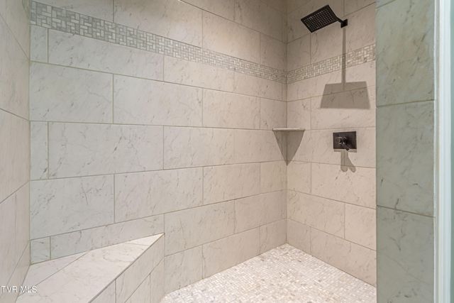 15590 Piper Spring Avenue, Abingdon, VA 24210