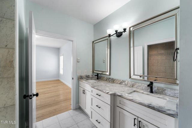 15590 Piper Spring Avenue, Abingdon, VA 24210