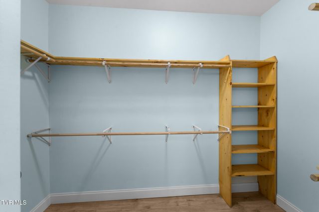 15590 Piper Spring Avenue, Abingdon, VA 24210