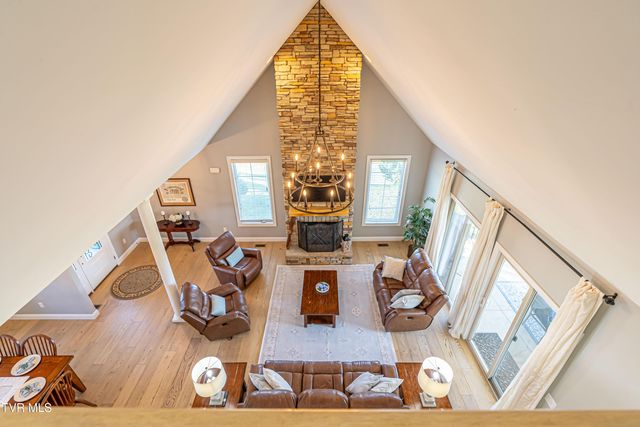 15590 Piper Spring Avenue, Abingdon, VA 24210