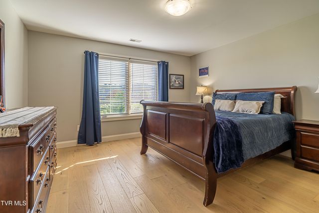 15590 Piper Spring Avenue, Abingdon, VA 24210