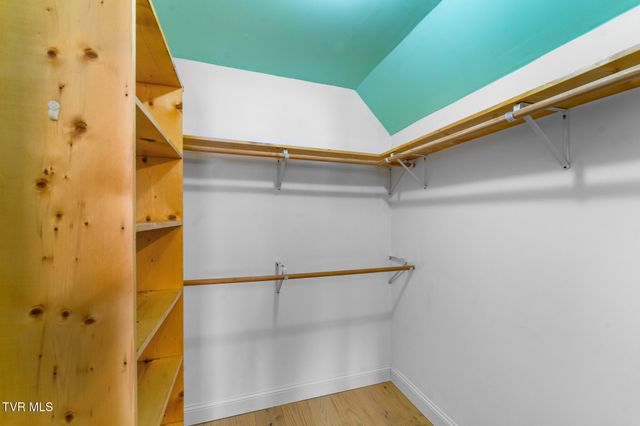 15590 Piper Spring Avenue, Abingdon, VA 24210