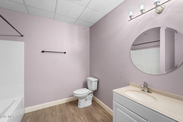 15590 Piper Spring Avenue, Abingdon, VA 24210