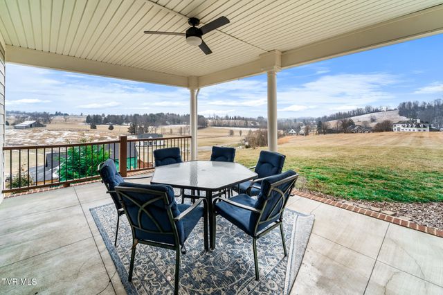 15590 Piper Spring Avenue, Abingdon, VA 24210