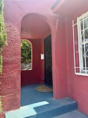 1176 W 38th Street, Los Angeles, CA 90037