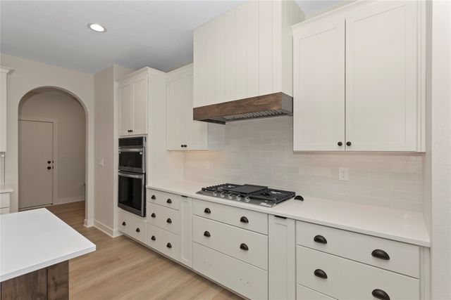 17425 Oakwood Drive, Urbandale, IA 50323