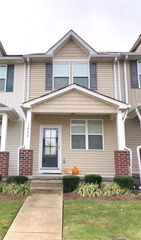 1025 Capital Funds Ct, Nashville, TN 37217