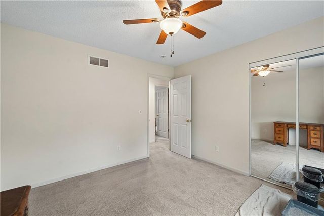 8416 N Winfield Avenue, Kansas City, MO 64153