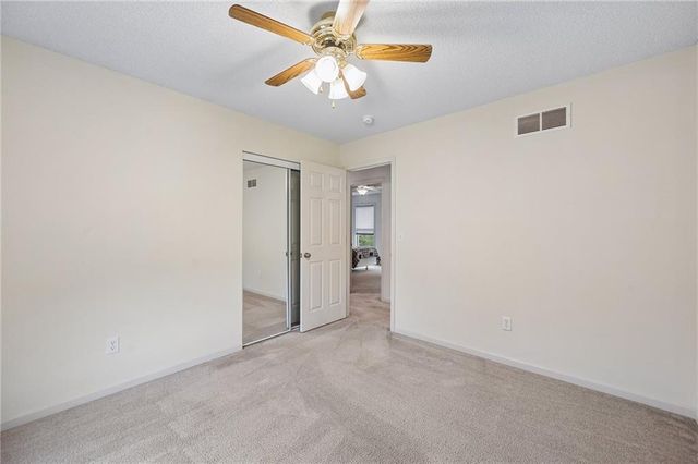 8416 N Winfield Avenue, Kansas City, MO 64153