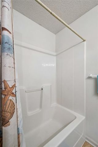 8416 N Winfield Avenue, Kansas City, MO 64153