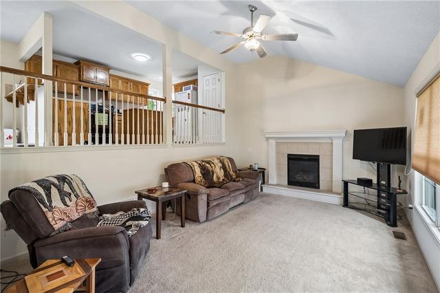 8416 N Winfield Avenue, Kansas City, MO 64153