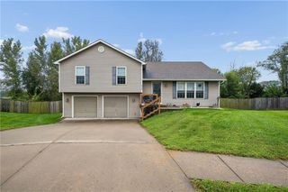 8416 N Winfield Avenue, Kansas City, MO 64153
