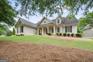 2704 Lost Lakes Drive, Powder Springs, GA 30127