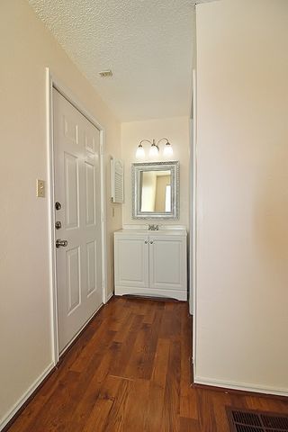 2301 Basil Drive F203, Arlington, TX 76006