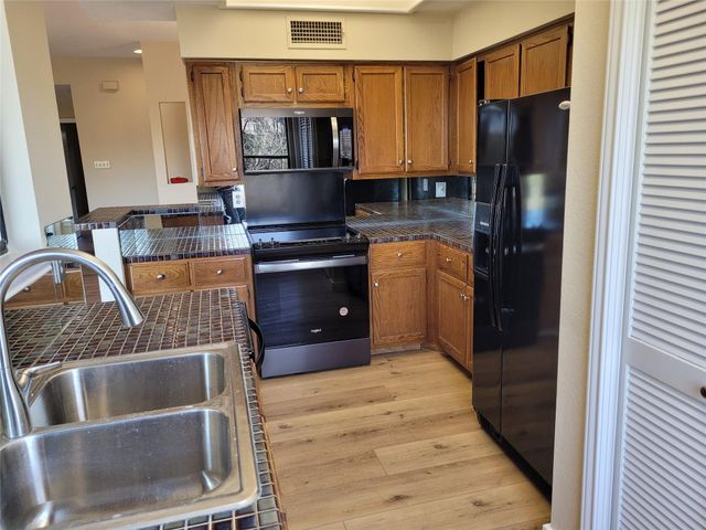 8200 Neely DR 115, Austin, TX 78759