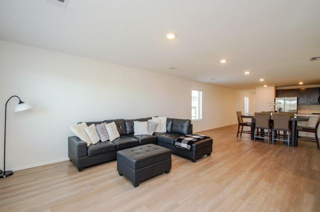 4355 Palmetto Grove Lane, Baytown, TX 77521