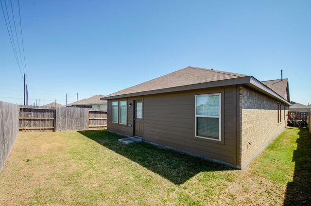 4355 Palmetto Grove Lane, Baytown, TX 77521