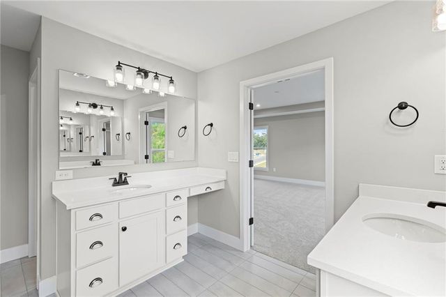 158 Kerr Drive, Hoschton, GA 30548