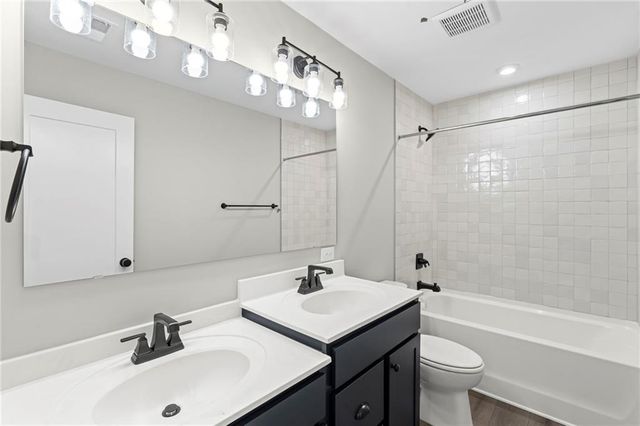 158 Kerr Drive, Hoschton, GA 30548