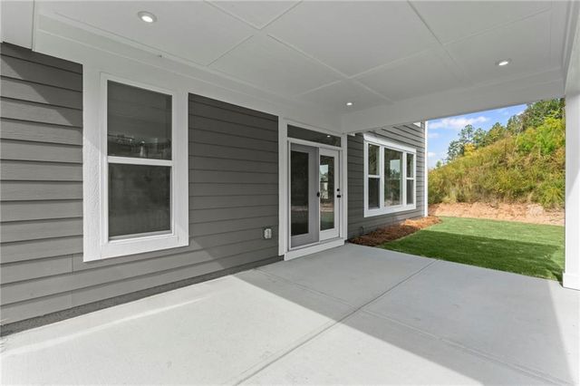 158 Kerr Drive, Hoschton, GA 30548