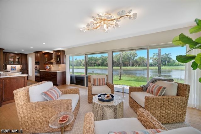 110 Wilderness DR 129, Naples, FL 34105