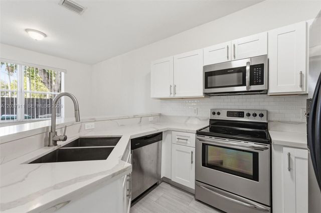 12594 SW 122nd St, Miami, FL 33186