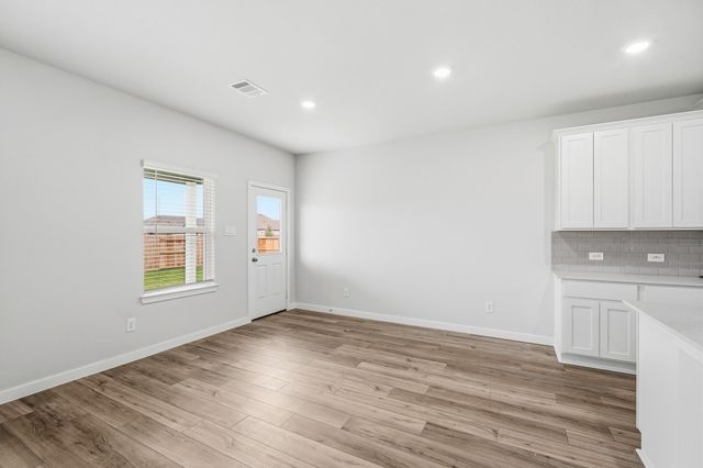 11007 Youngquist Drive, Mont Belvieu, TX 77535
