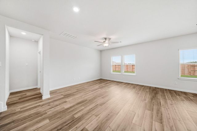 11007 Youngquist Drive, Mont Belvieu, TX 77535