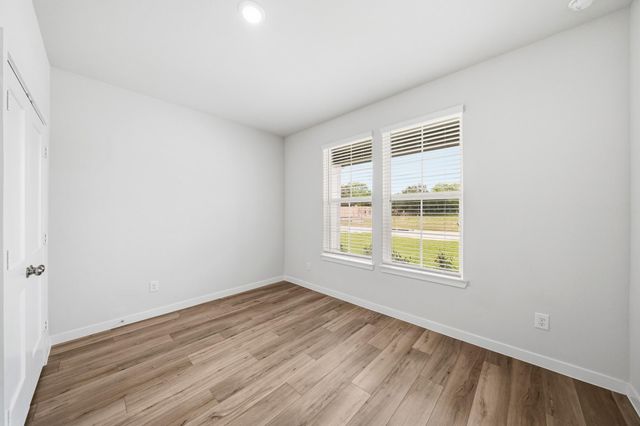 11007 Youngquist Drive, Mont Belvieu, TX 77535