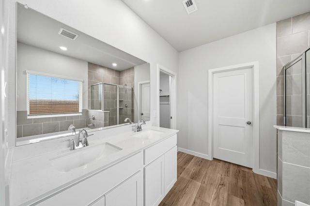 11007 Youngquist Drive, Mont Belvieu, TX 77535