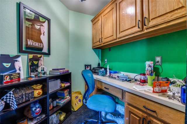 805 E Huitt Lane, Euless, TX 76040