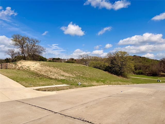 2617 Whispering Oaks Cove, Cedar Hill, TX 75104