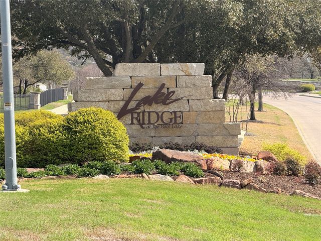 2617 Whispering Oaks Cove, Cedar Hill, TX 75104