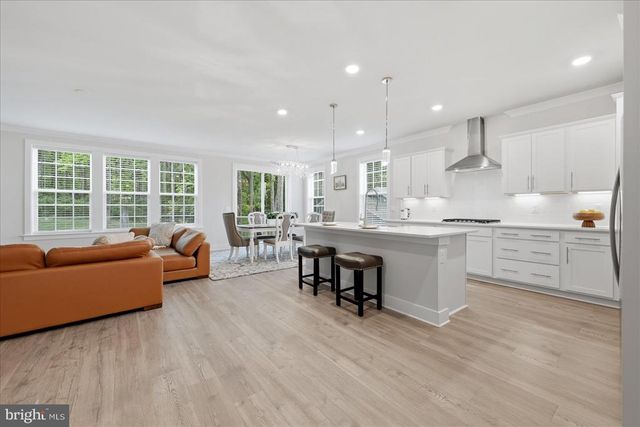 7817 HOLSTON LN, Broad Run, VA 20137