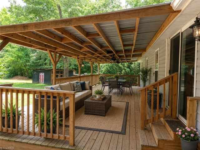 703 Chapel Hill Church Road, Denton, NC 27239