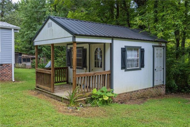 703 Chapel Hill Church Road, Denton, NC 27239