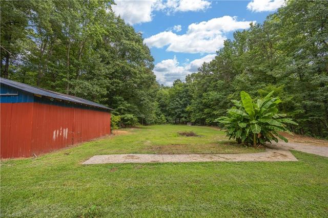 703 Chapel Hill Church Road, Denton, NC 27239