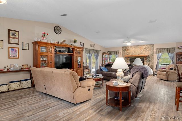 5425 E Arbor Street, Inverness, FL 34452