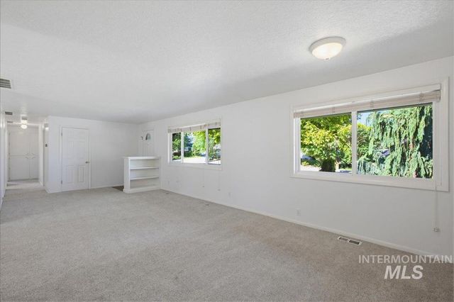 5010 N Parkwood St, Boise, ID 83704