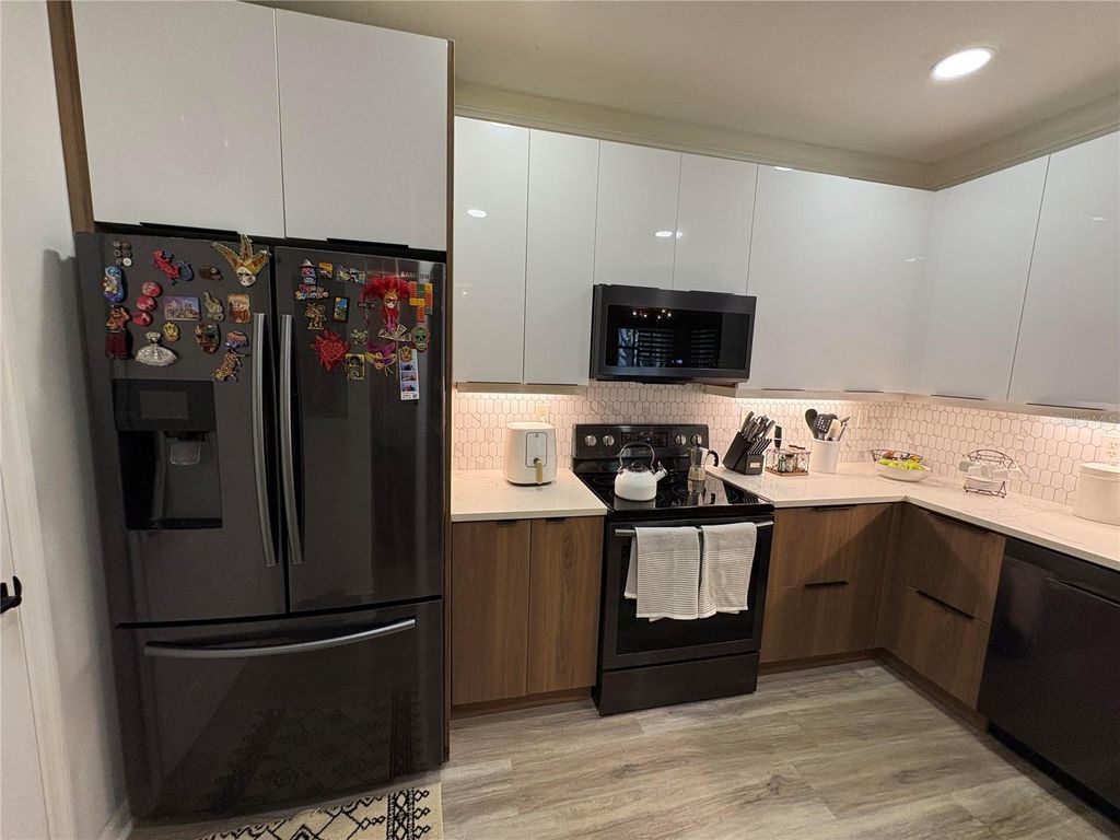 Image 21 of property listing at 11564 MIZZON DRIVE 903/110, Windermere, FL 34786