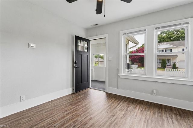 515 Powhatan PW, Hampton, VA 23661