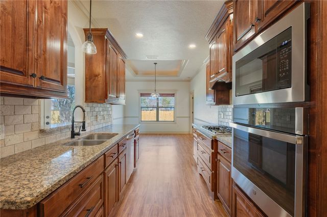 2708 Hickory Court, Bryan, TX 77808